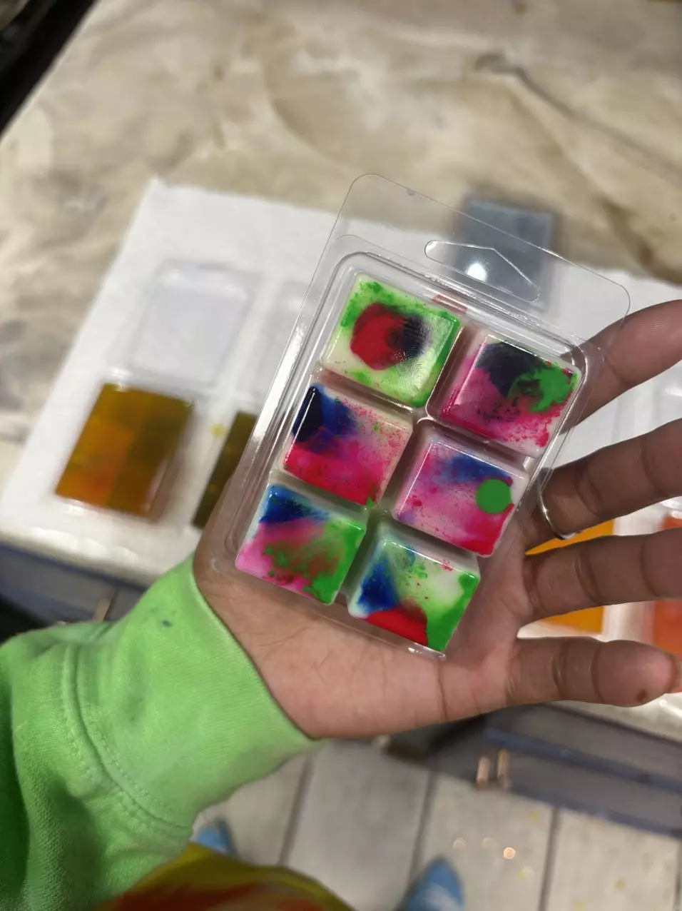 Tie-dye wax melts thumbnail