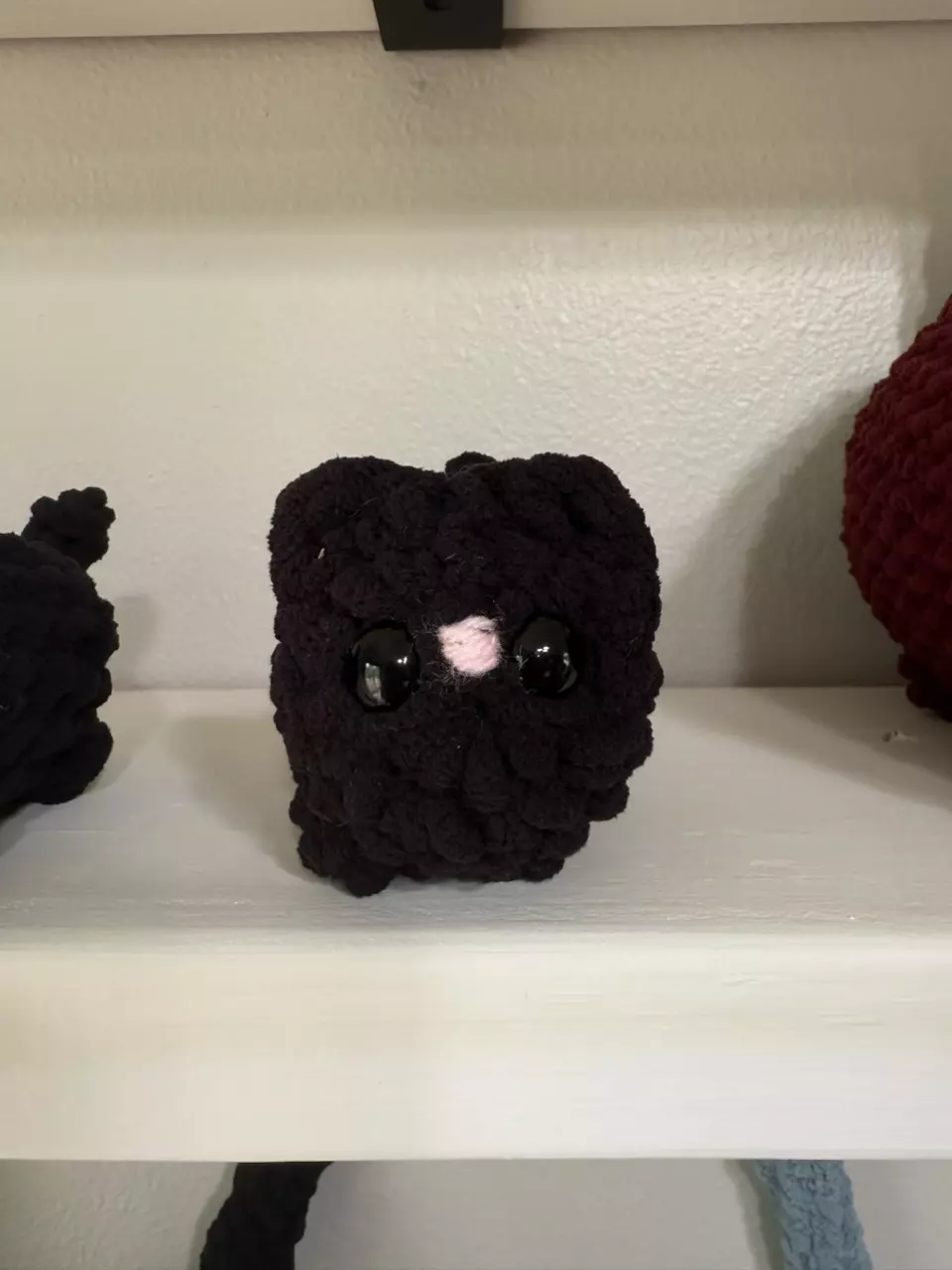 Mini black cat thumbnail