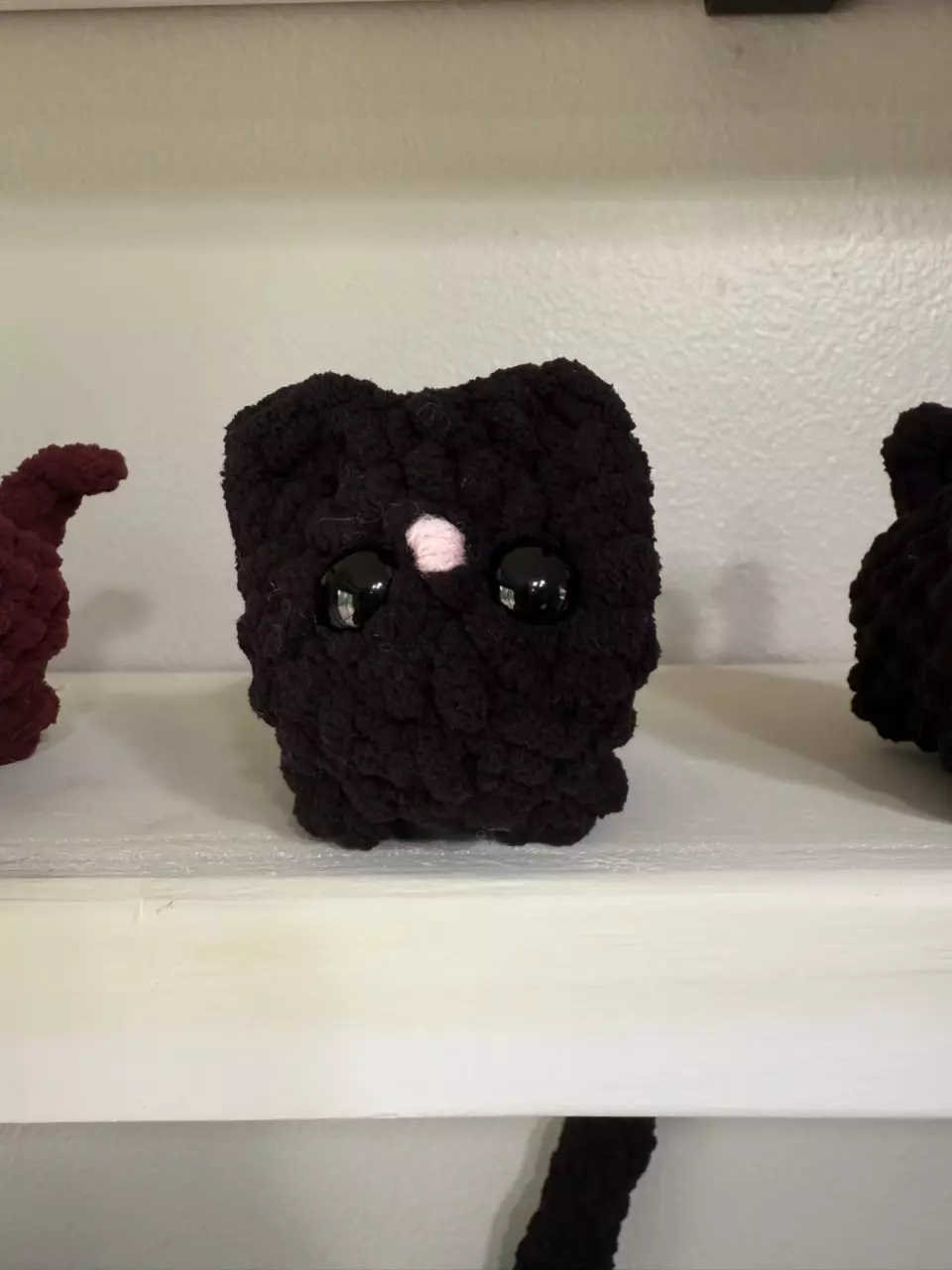 Mini black cat thumbnail