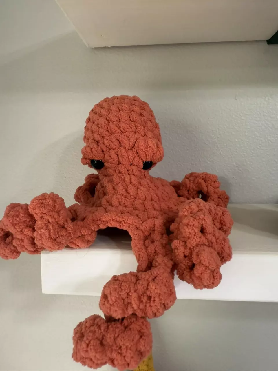 Small orange octopus thumbnail