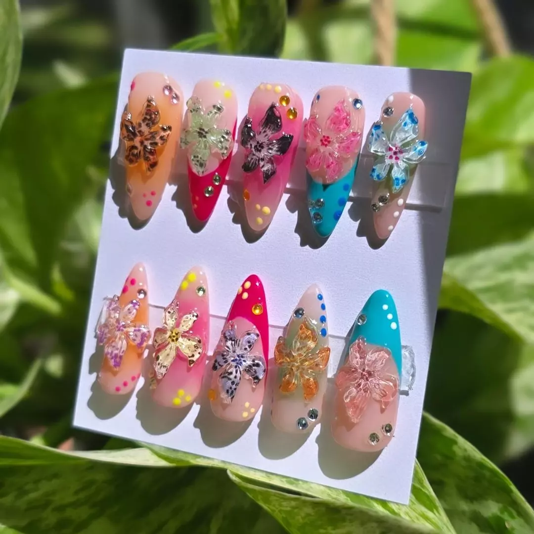 Mixed Floral🌸🌺🪷 thumbnail