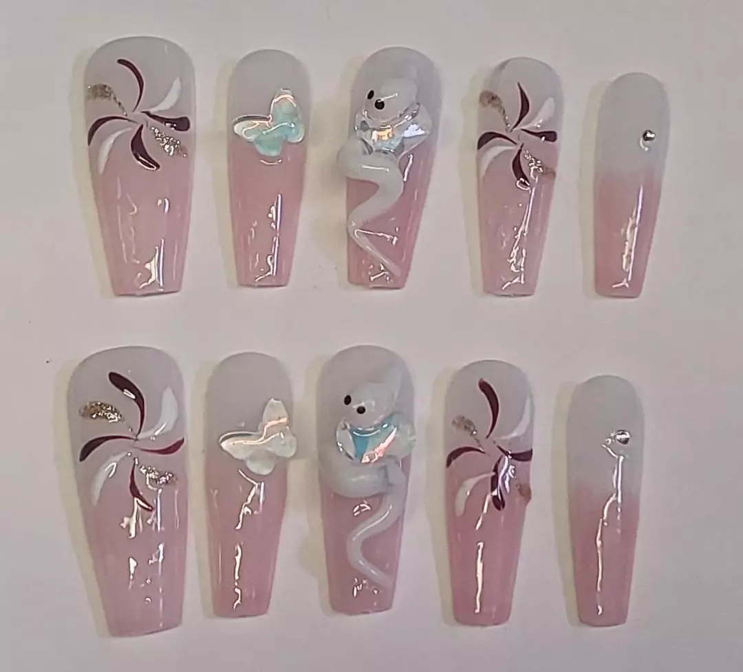 3d snake press on nails thumbnail
