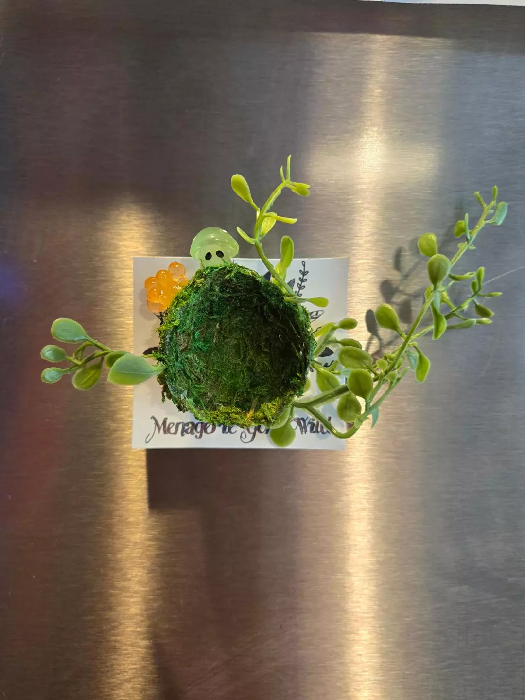 Alien Sitting Hide thumbnail