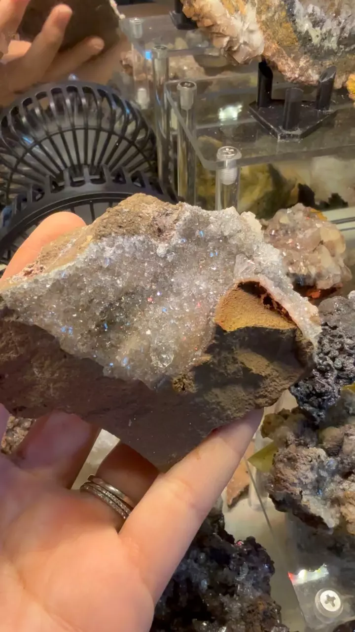 Sparkly mineral thumbnail