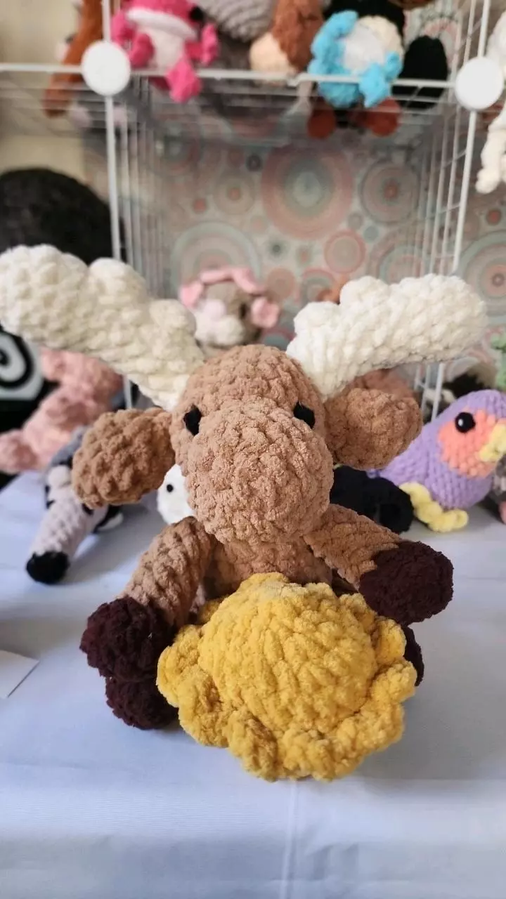 Moose With A Muffin Crochet thumbnail