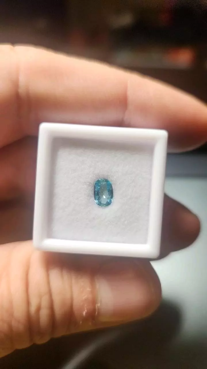 0.73ct Blue Zircon – A+ Oval Brilliant thumbnail