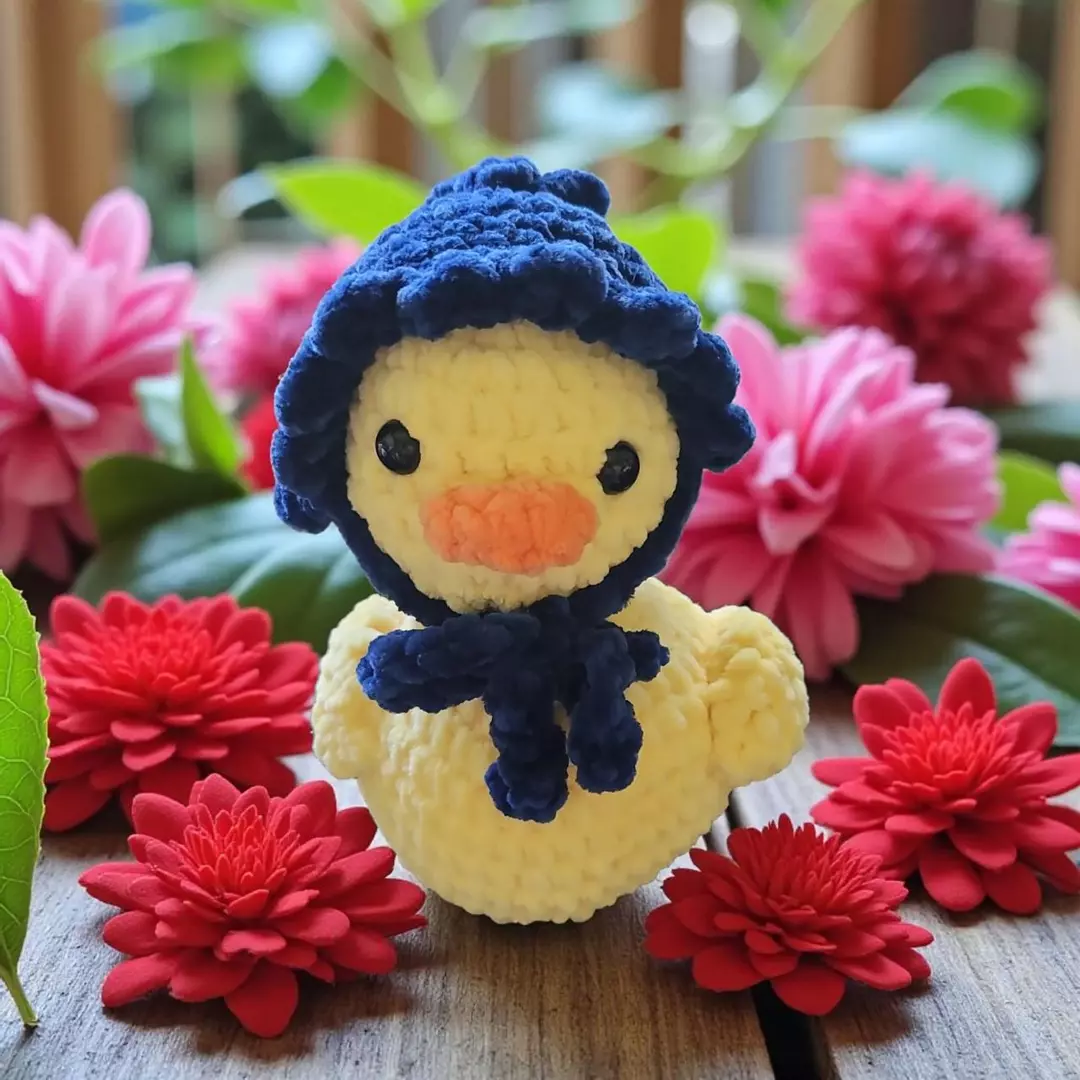 Fruit Hat Duckie (Blueberry) thumbnail