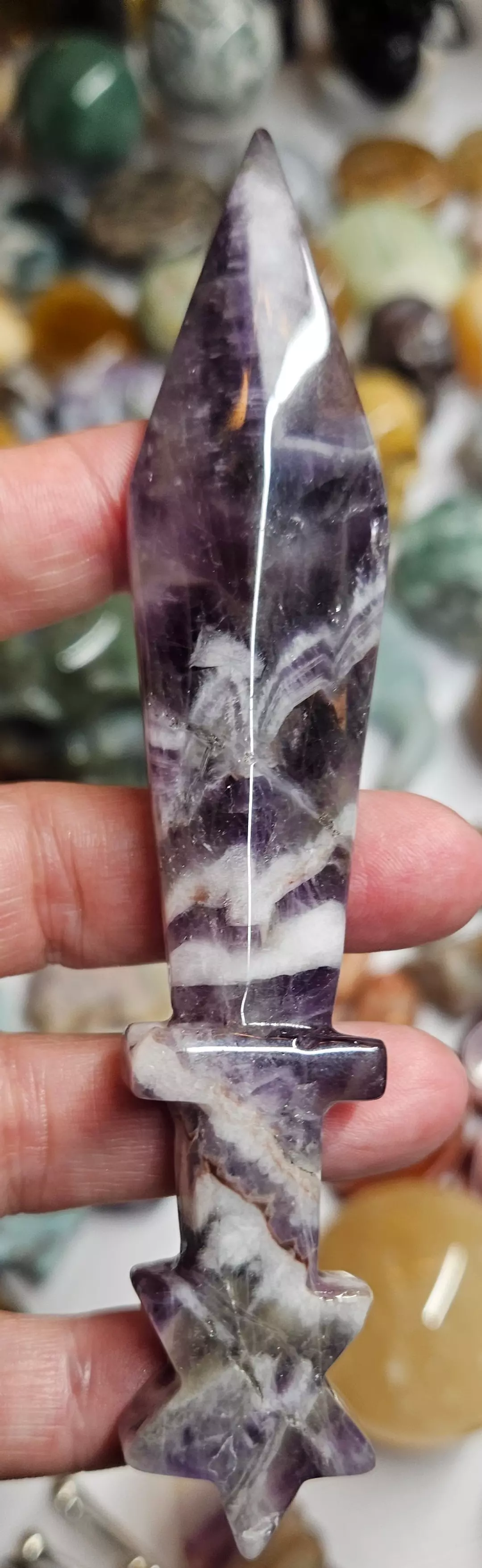 Chevron Amethyst Daggar thumbnail