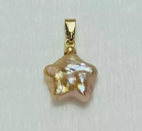 Culture Pearl Star Pendant on 18K Gold Plated Bail / 62 thumbnail