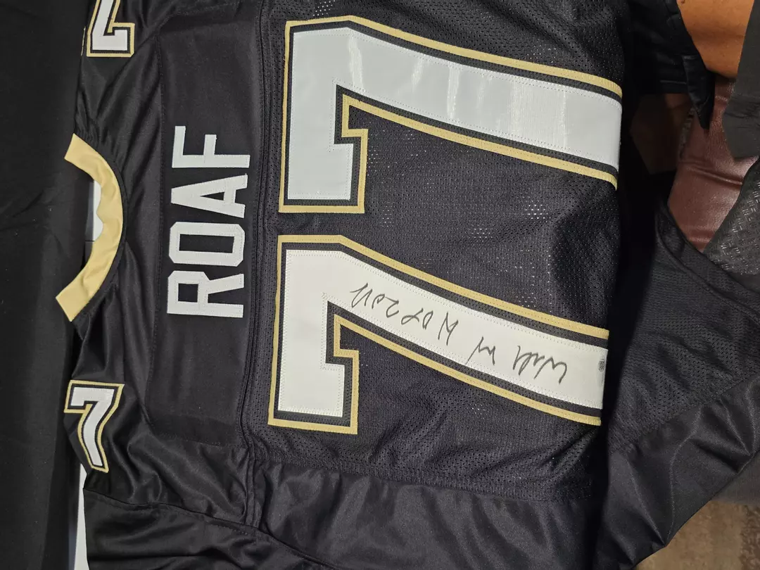 Willie Roaf Signed Jersey thumbnail