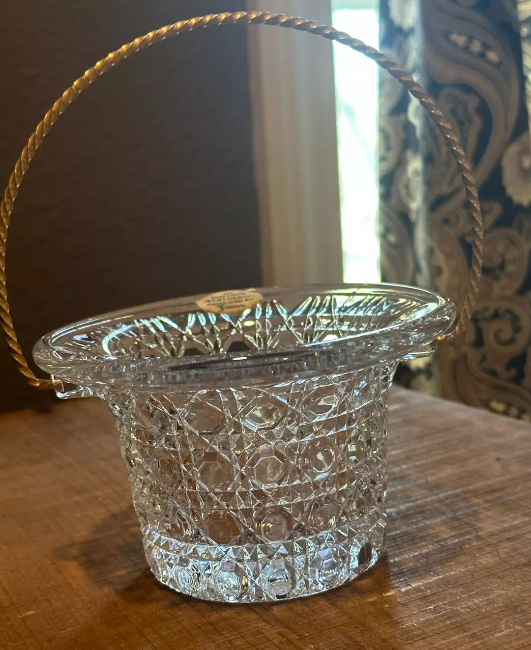 Vintage Avon Daisy and Button glass basket thumbnail