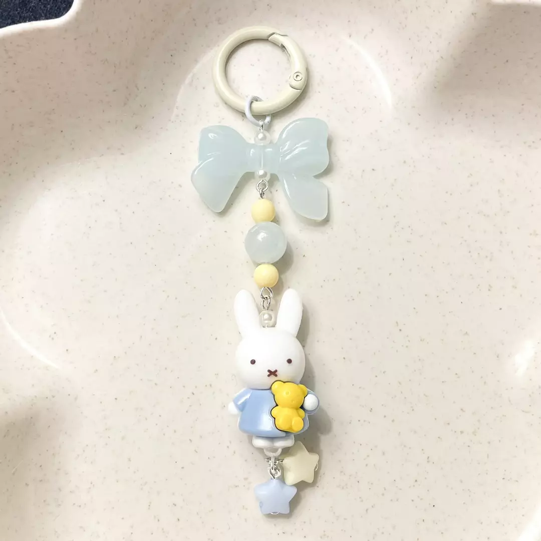 Aesthetic Miffy (nijntje) Keychain - Bag Charm - Trinket - Blue / 60 thumbnail
