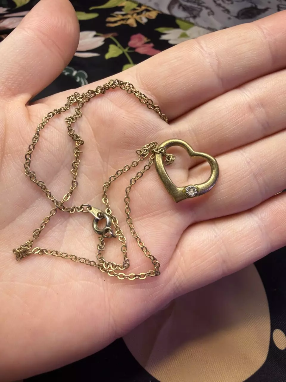 Dainty heart necklace with c clasp thumbnail