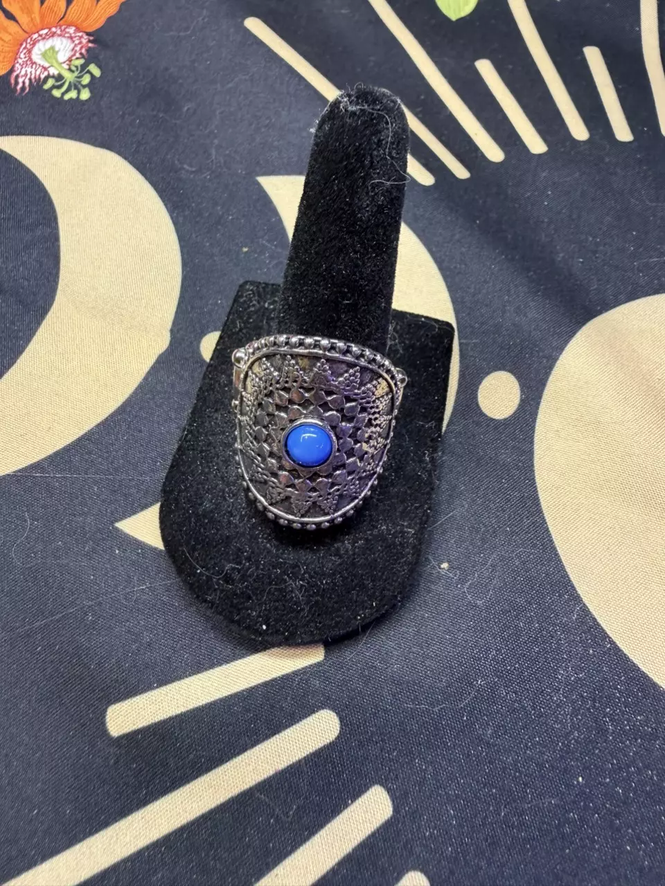 Stretchy ring thumbnail