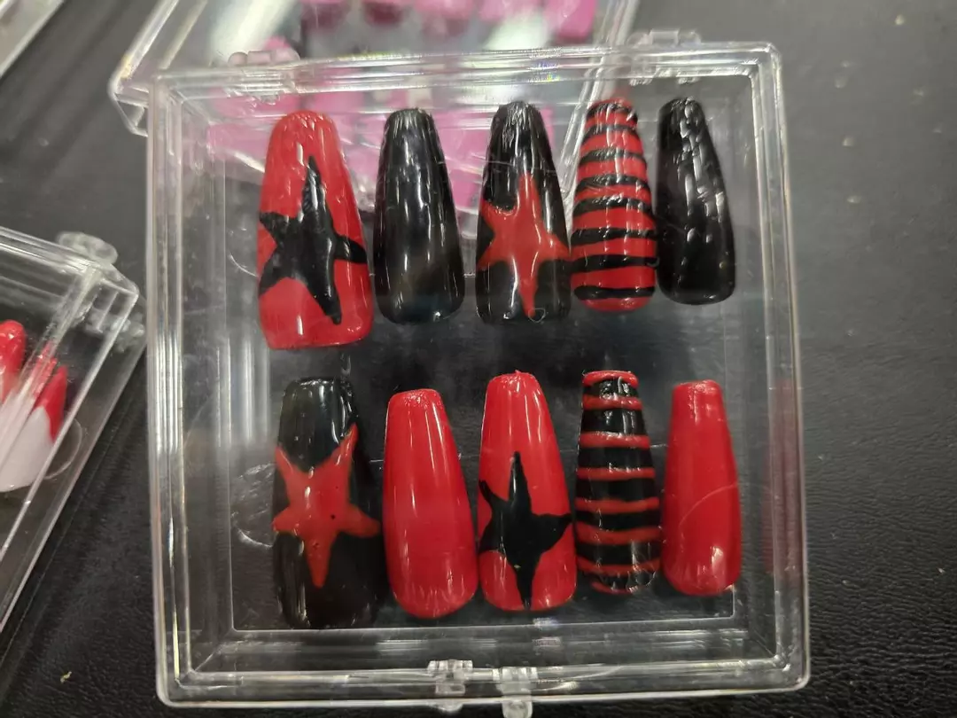 Coffin size large nails thumbnail