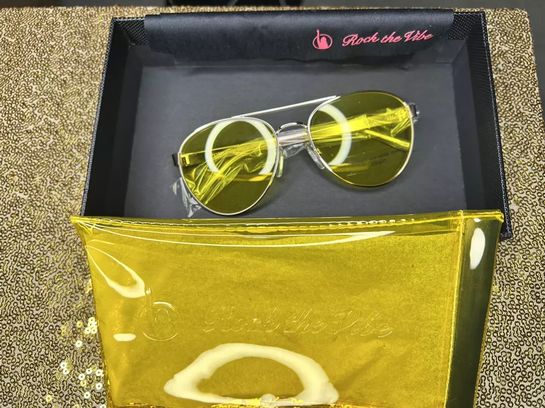 Rock the Vibe Yellow Sunglasses thumbnail