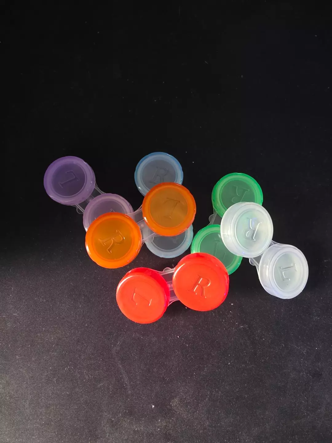 Set of 6 (2 spaces in each) plastic contact lens cases- thumbnail