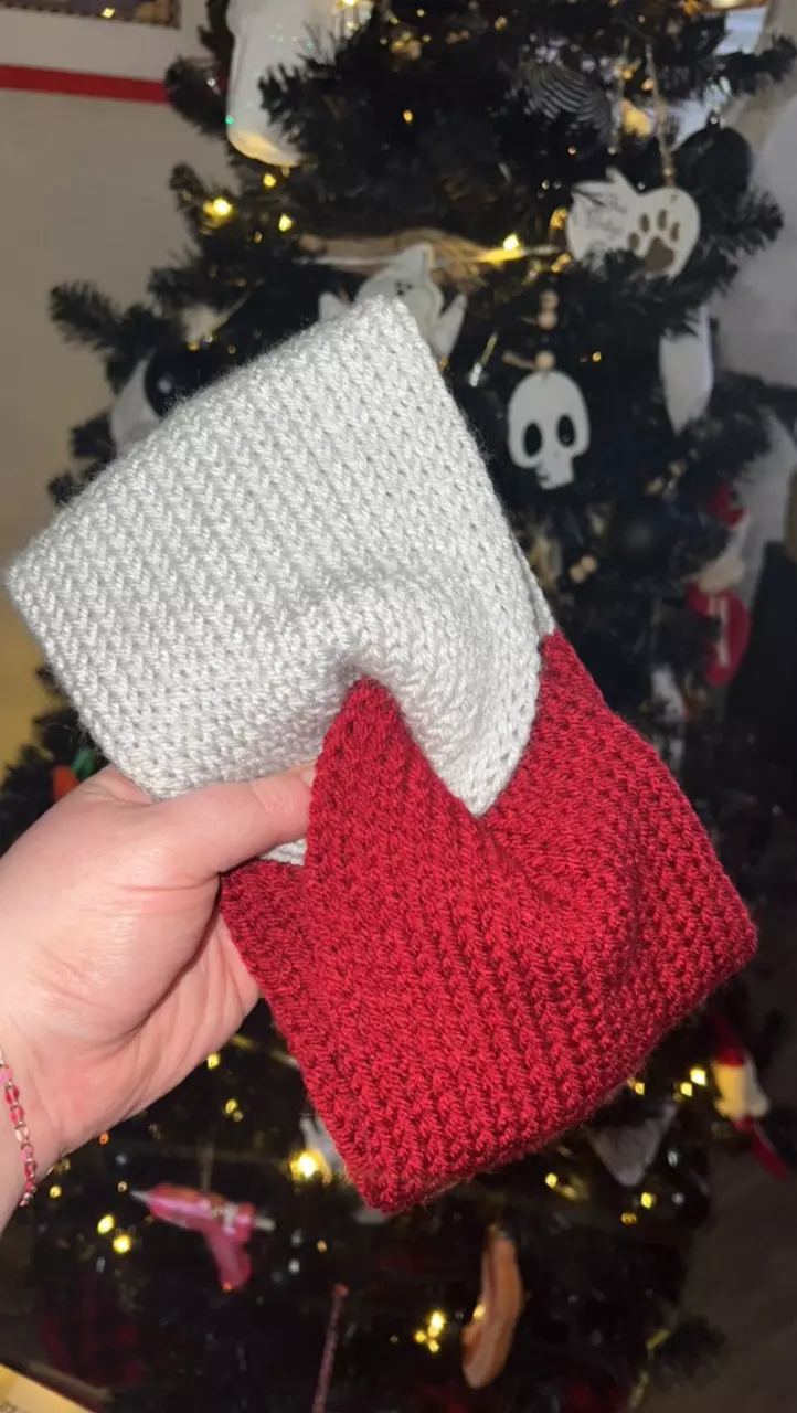 Twisted knit headband thumbnail