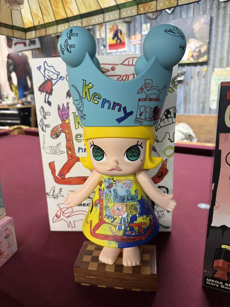 Childishness – ROYAL MOLLY 400% thumbnail