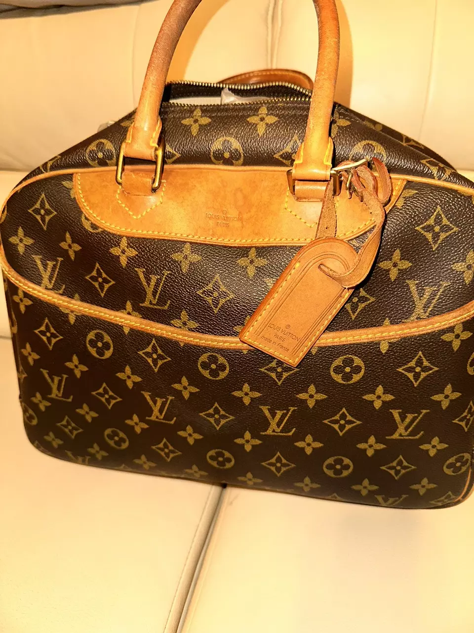 Louis Vuitton Deauville Bag thumbnail