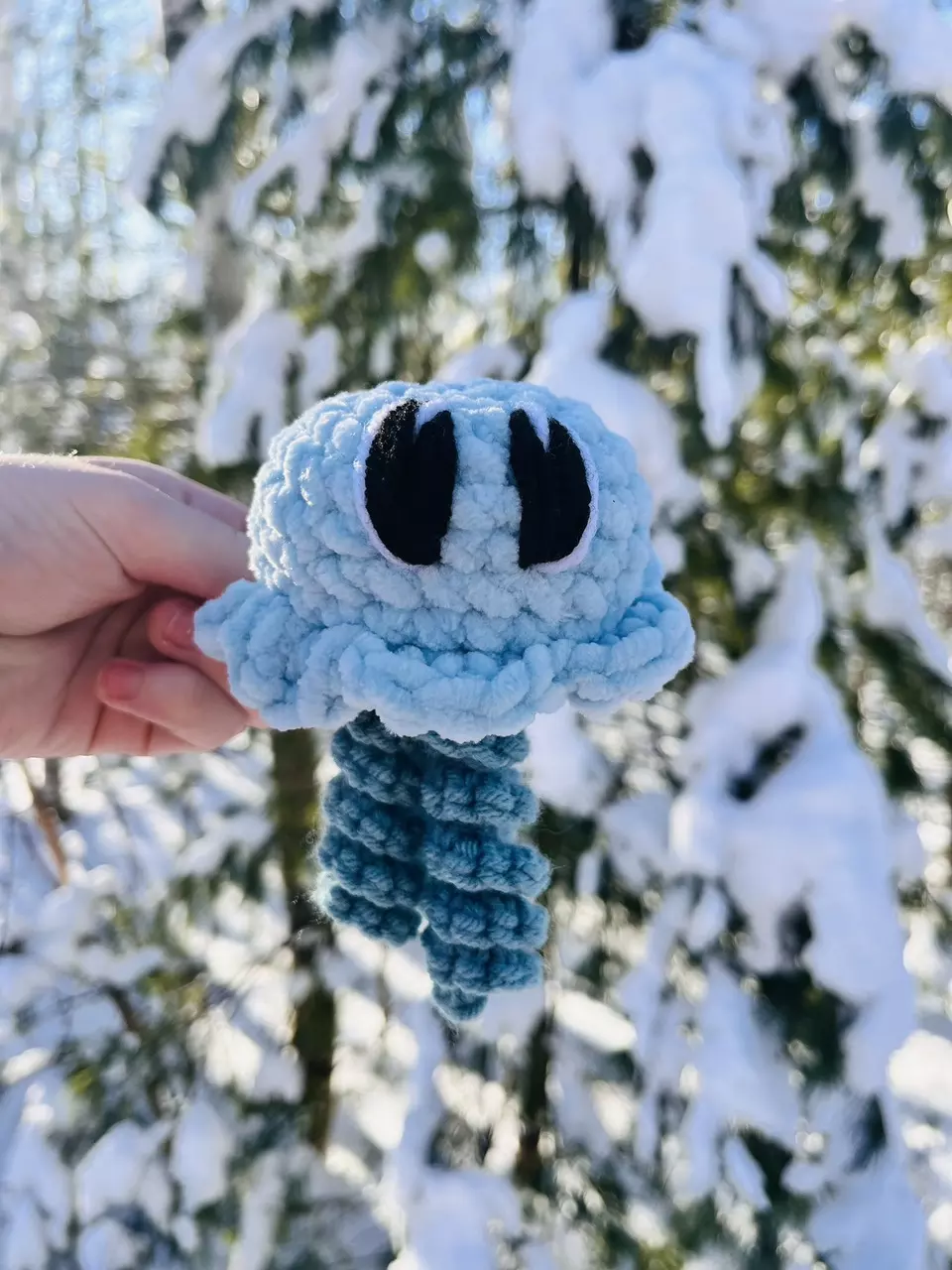 ✨Mini Blue Jellyfish✨ thumbnail