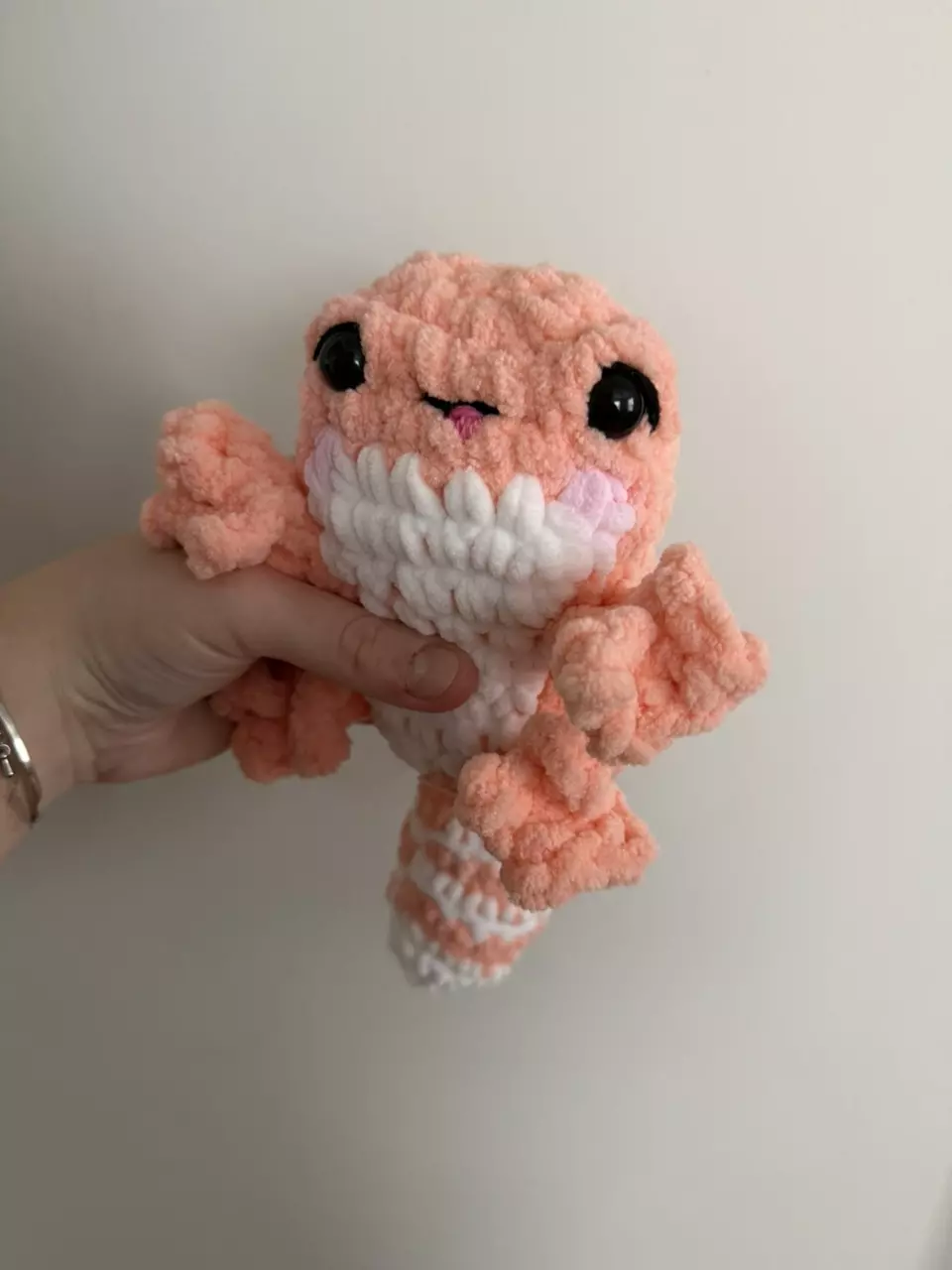 Handmade Crochet Coral Gecko Plush thumbnail