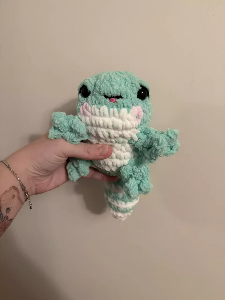 Handmade Crochet Mint Gecko Plush thumbnail