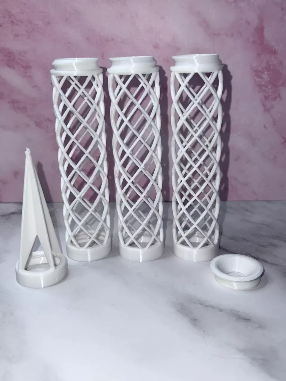 3D Printed Expandable Moss Pole For Indoor Climbing Plants - Small Size Set thumbnail