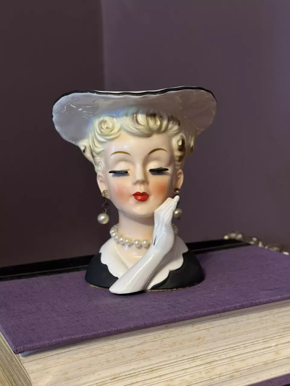 #30 Napcoware Lady Head Vase 4” thumbnail