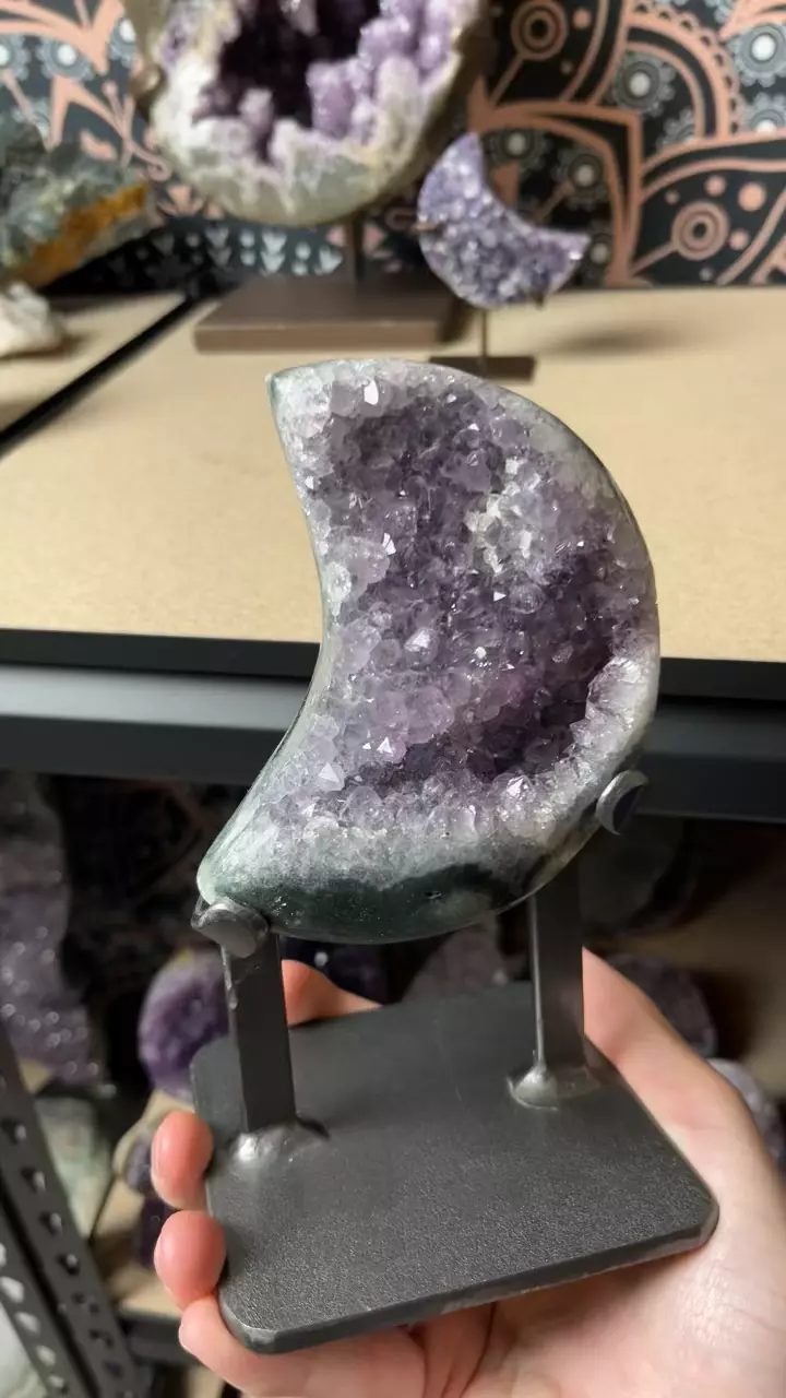 Amethyst Moon (Medium) thumbnail