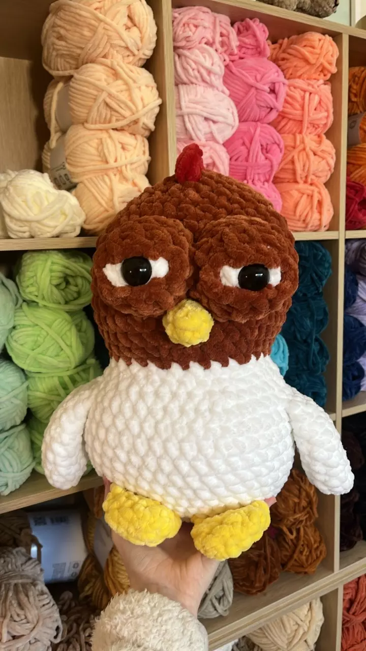 👀🐓JUMBO Suspicious Chicken thumbnail