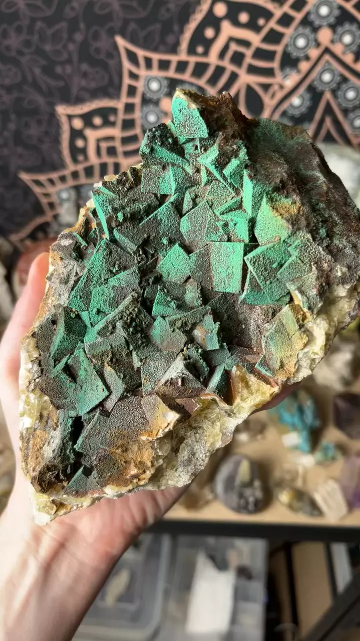 Malachite Fluorite 1.7Kg thumbnail