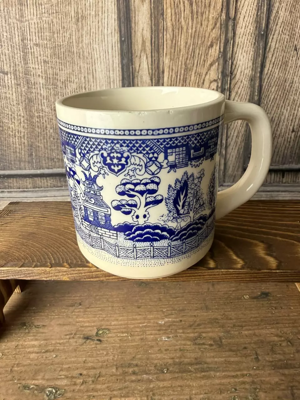 Vintage Blue Willow Mug – Made in USA 💙 thumbnail