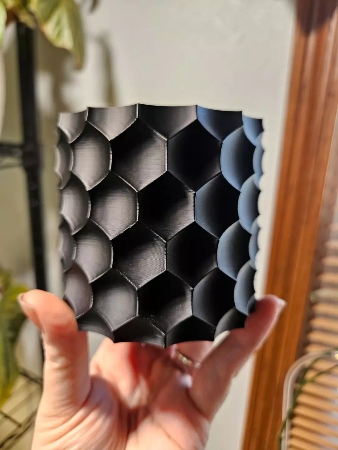 3" 3D honeycomb pot in black thumbnail