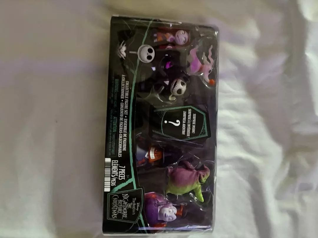 NBC figurine set thumbnail