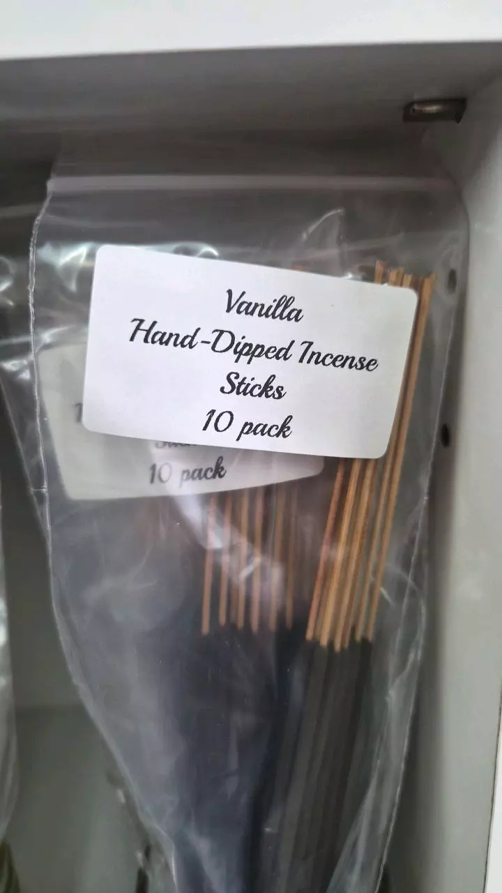 Vanilla Hand-Dipped Incense Sticks 10ct thumbnail