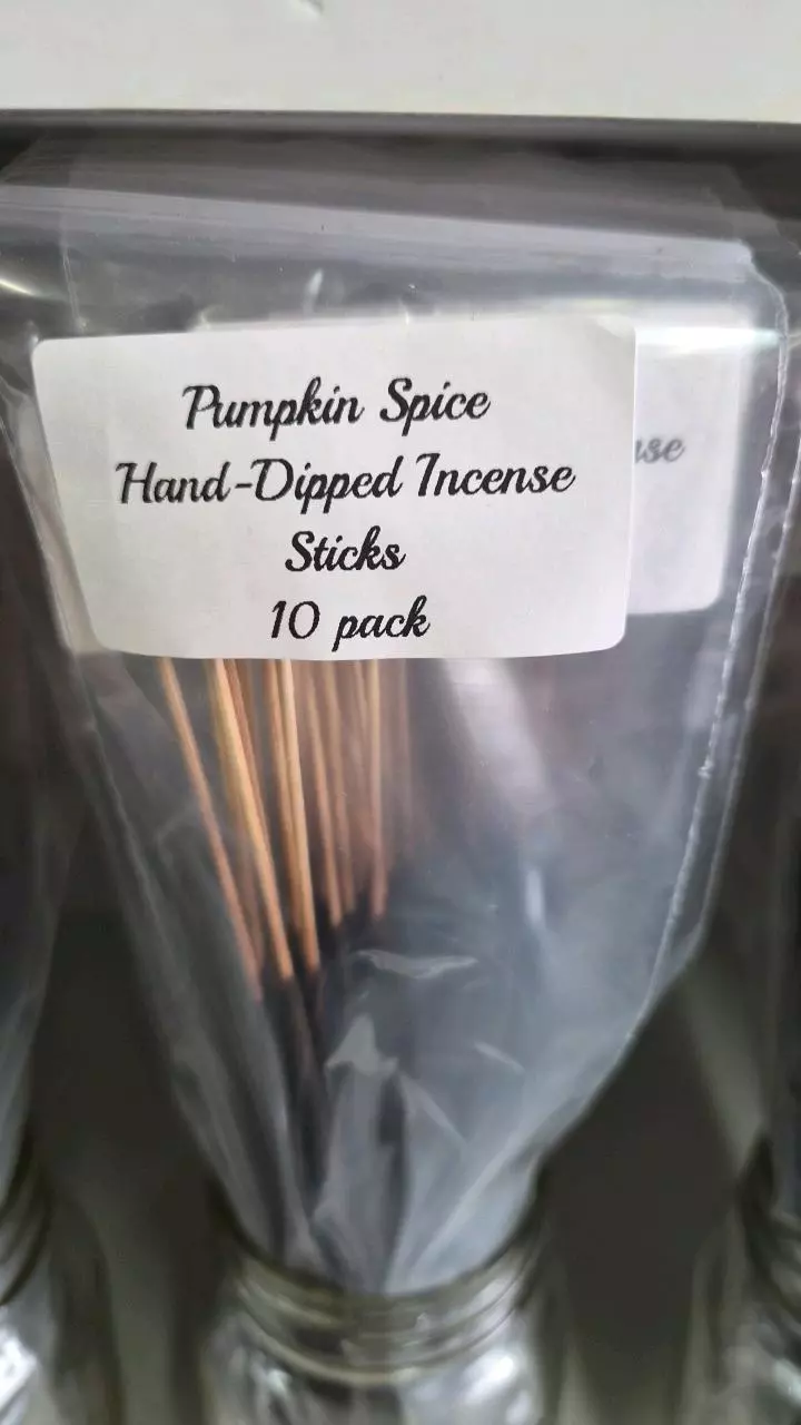 Pumpkin Spice Hand-Dipped Incense Sticks 10ct thumbnail
