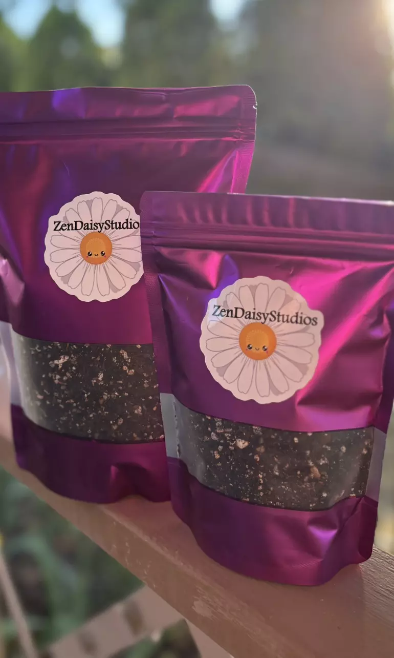 ✨ZenDaisyStudios Soil Mix – 8 lbs✨ thumbnail