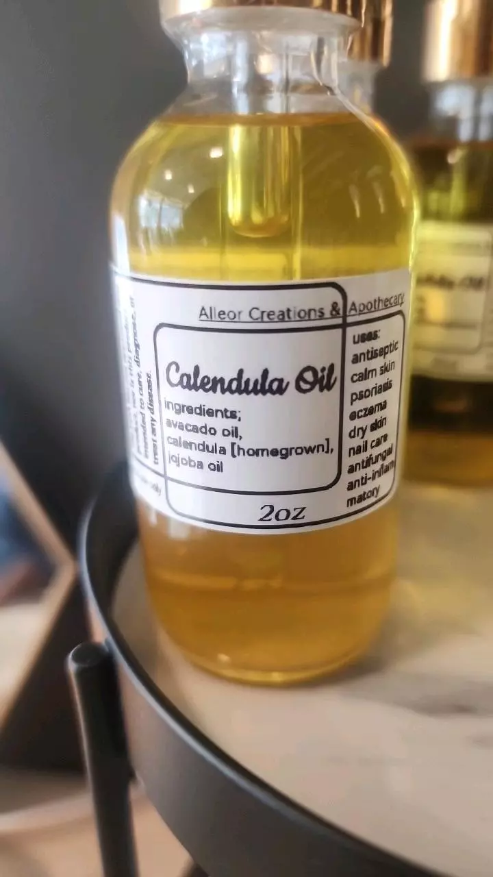 Calendula Oil thumbnail