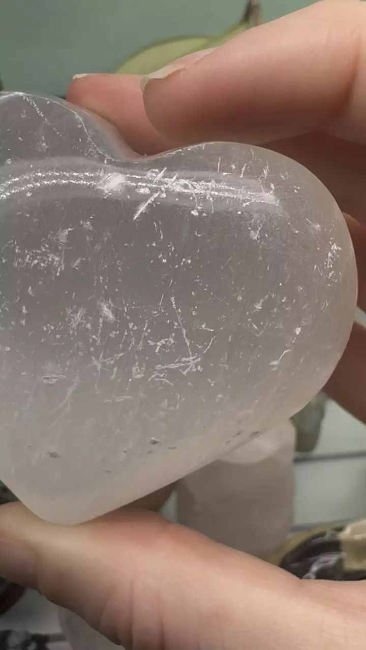 Selenite heart thumbnail