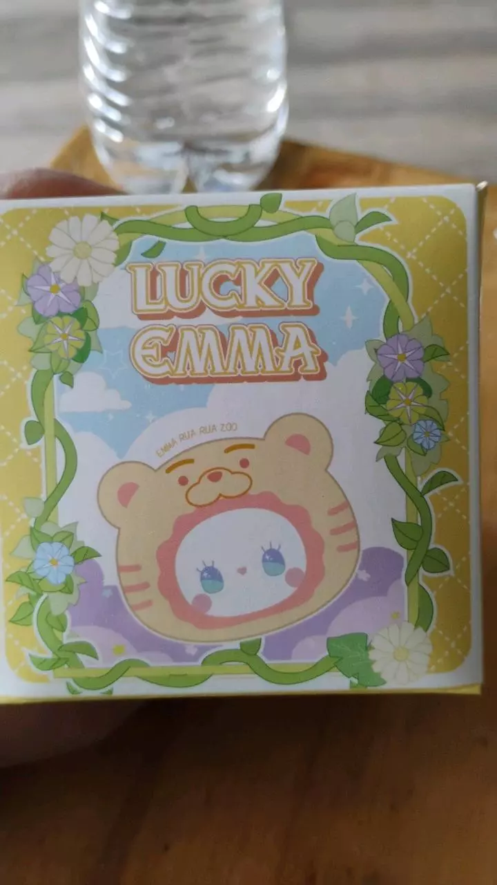 Lucky Emma Zoo Series sealed box thumbnail