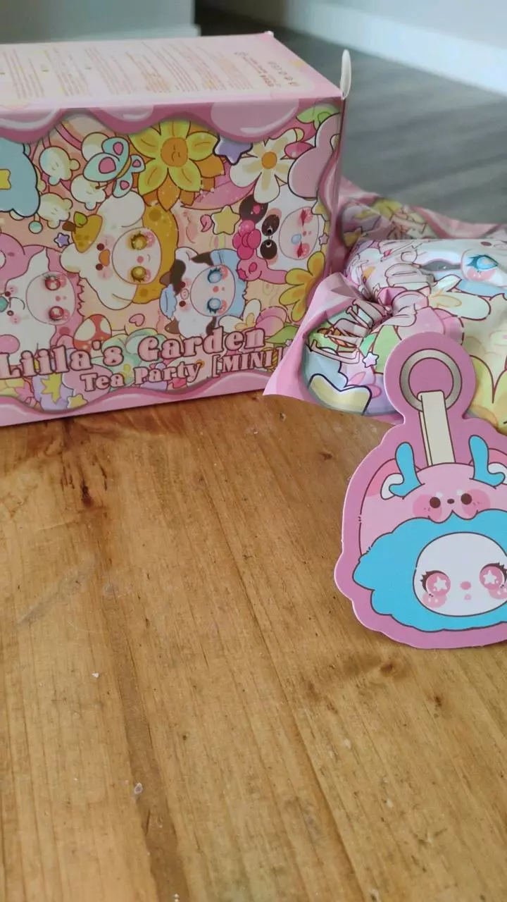 Liilas Garden Tea Party mini Watermelon Dragon thumbnail