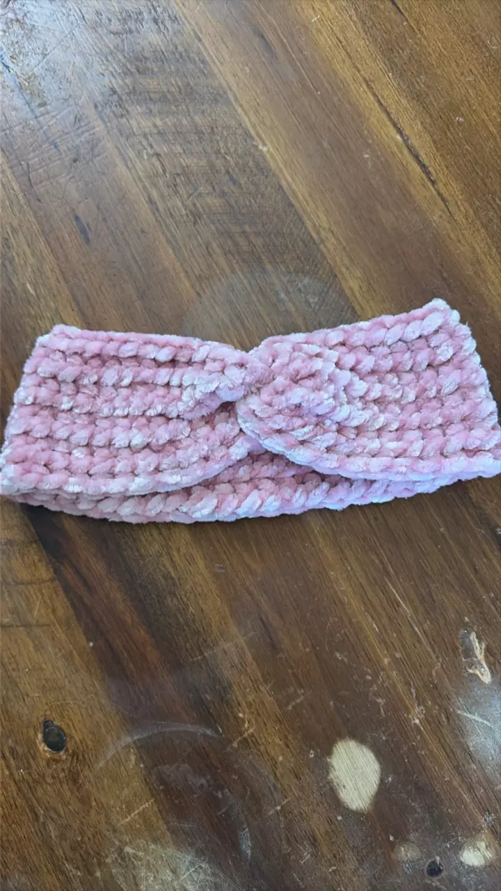 Dark Pink Child Velvet Earwarmer thumbnail