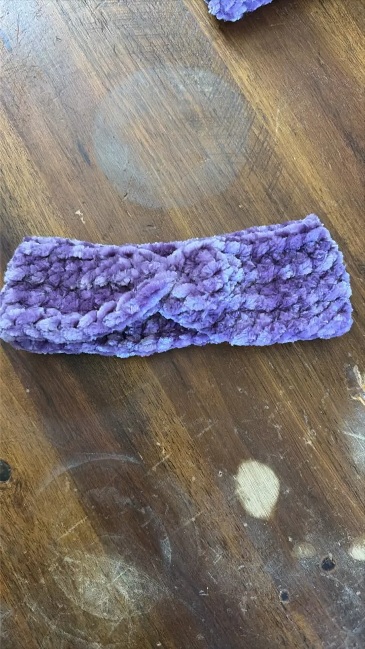 0-3 Month Baby Velvet Earwarmer thumbnail