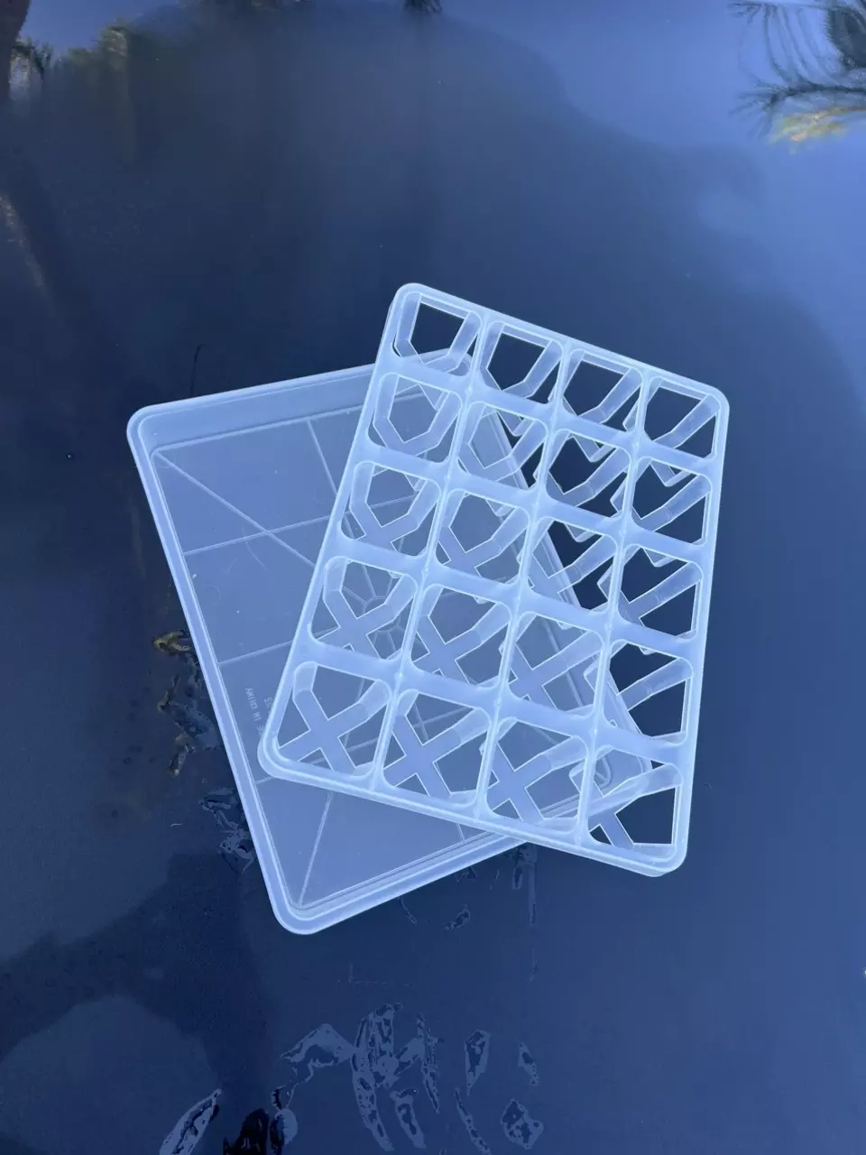 Reserved for Joan Chang Sale today 1 tray, 1 rack, and 20 of  2”x3square pots thumbnail