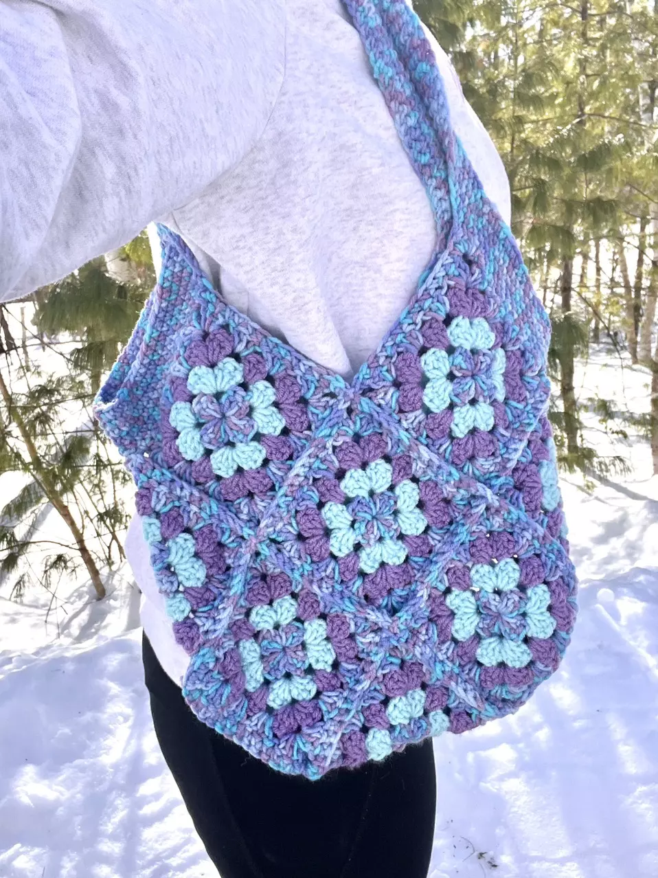 ✨Mermaid Crochet Granny Square Tote Bag✨ thumbnail