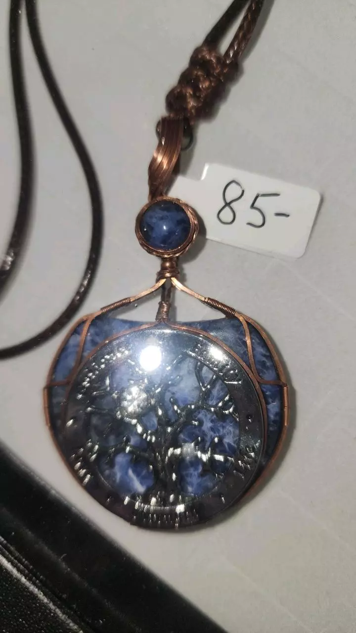 Sodalite pendant with sodalite accent. thumbnail