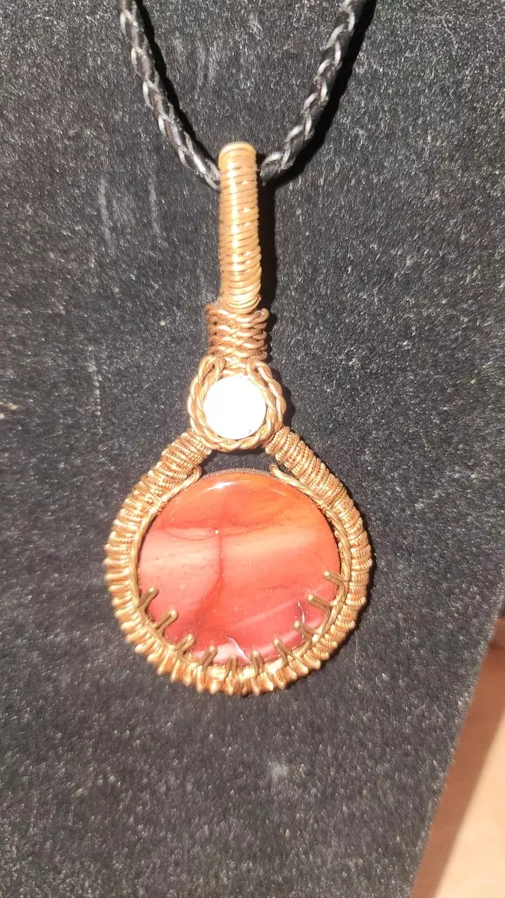 Carnelian with moonstone accent thumbnail