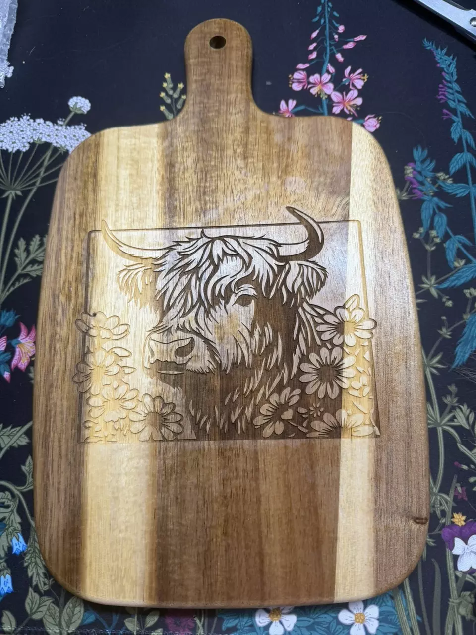 Highland Cow with Daisies medium paddle cutting board thumbnail