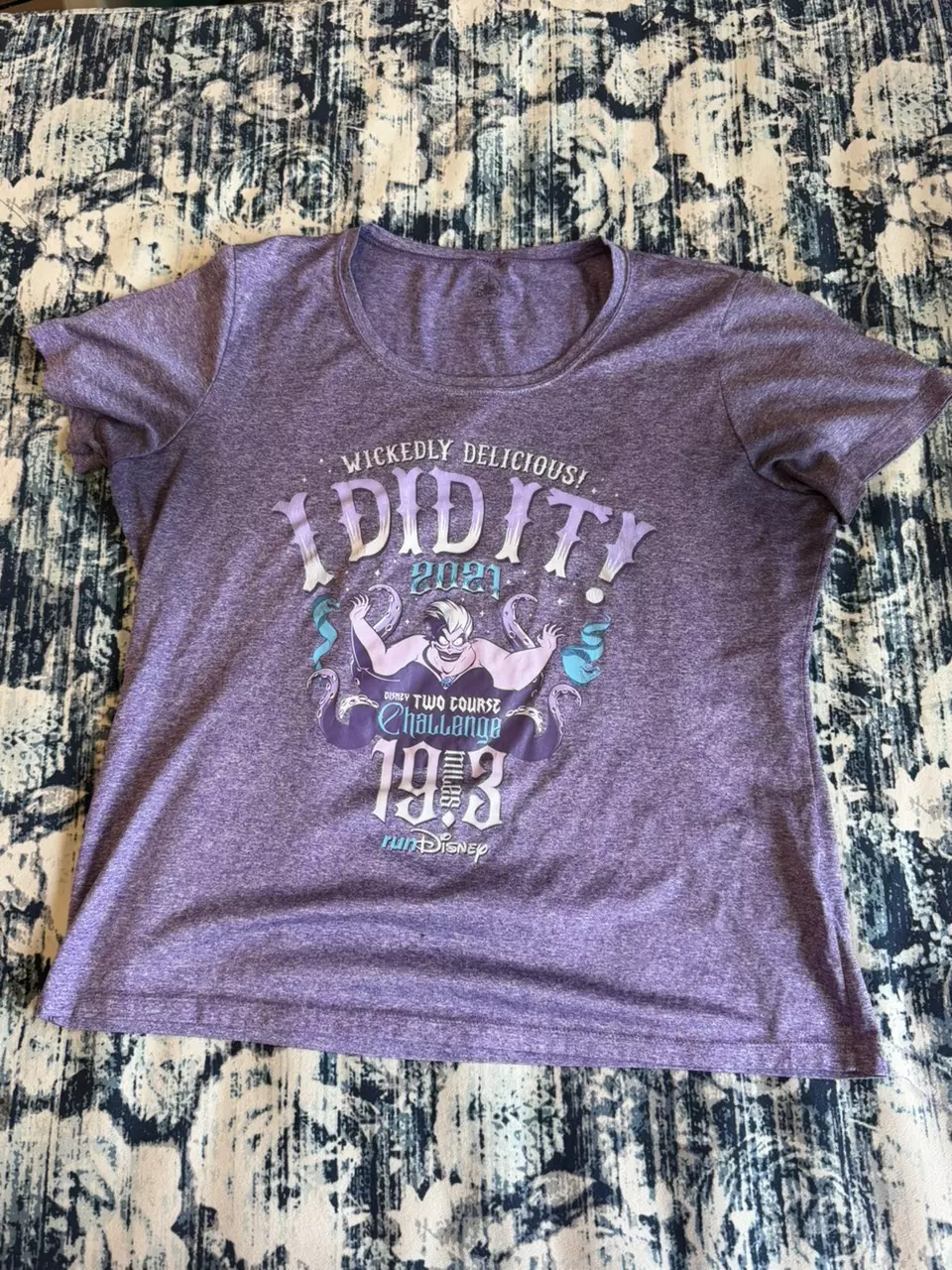 Disney Parks The Little Mermaid Ursula 2021 Run Disney Event Finisher Tee Size L thumbnail